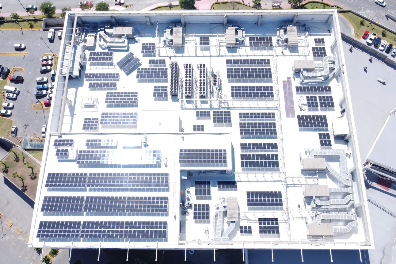 Instalación de sistema fotovoltaico